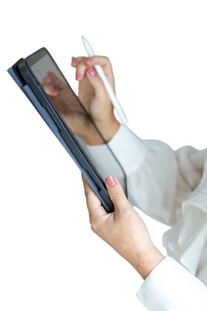 Mãos criando artes em um tablet